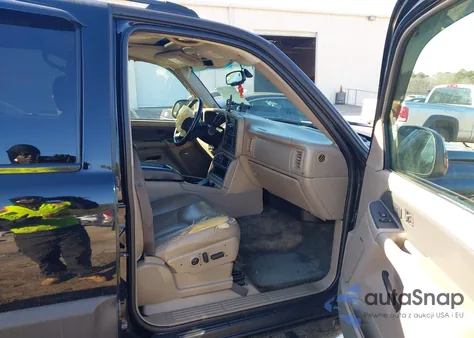 2003 Chevrolet Avalanche 1500 from USA, damaged, VIN 3GNEC13T33G179635